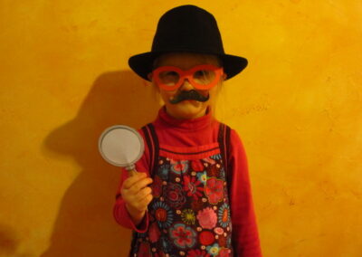 A Treasure Hunt For Kids - Detective Investigation Game - Disguise