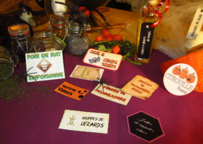 A Treasure Hunt For Kids - Halloween Treasure Hunt - Stickers