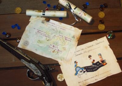 A Treasure Hunt For Kids - Pirate and Mermaid Treasure Hunt - Invitation - 4-5 - 6-7 - 8-10